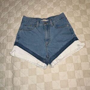 Levi’s shorts